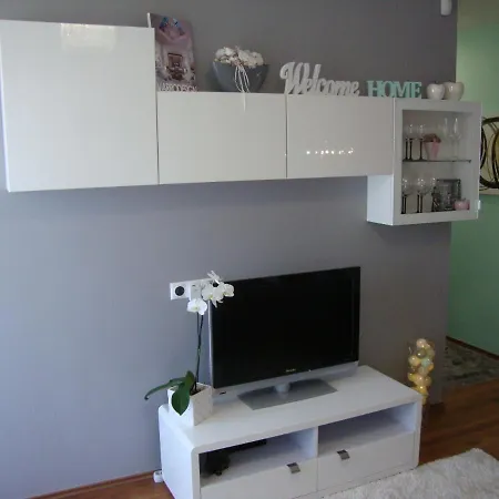 公寓 Viola Design Apartman 希欧福克