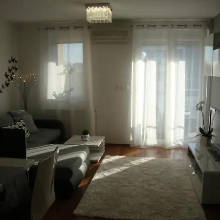 Viola Design Apartman 公寓