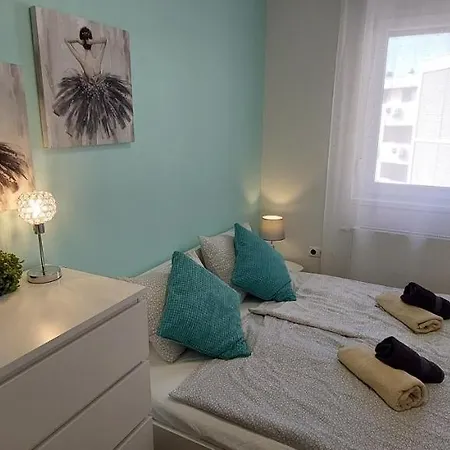 Viola Design Apartman 希欧福克
